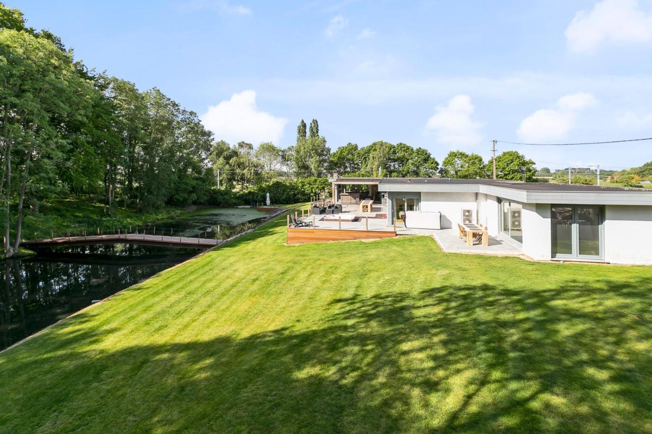 Rene Villa Lichtervelde Bagian luar foto
